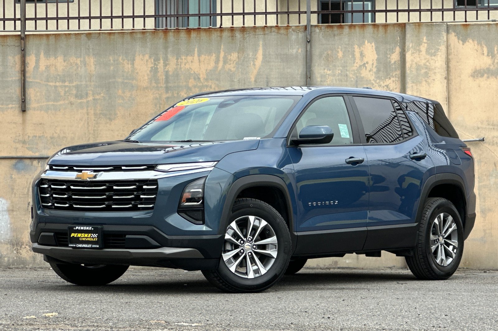 Certified 2026 Chevrolet Equinox LT w/ Convenience Package II AWD/4WD image 8