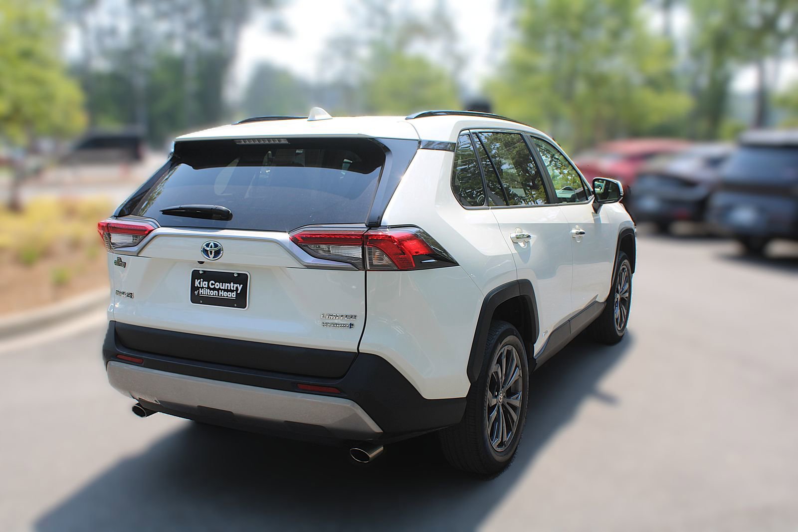 Used 2022 Toyota RAV4 Limited AWD/4WD image 12