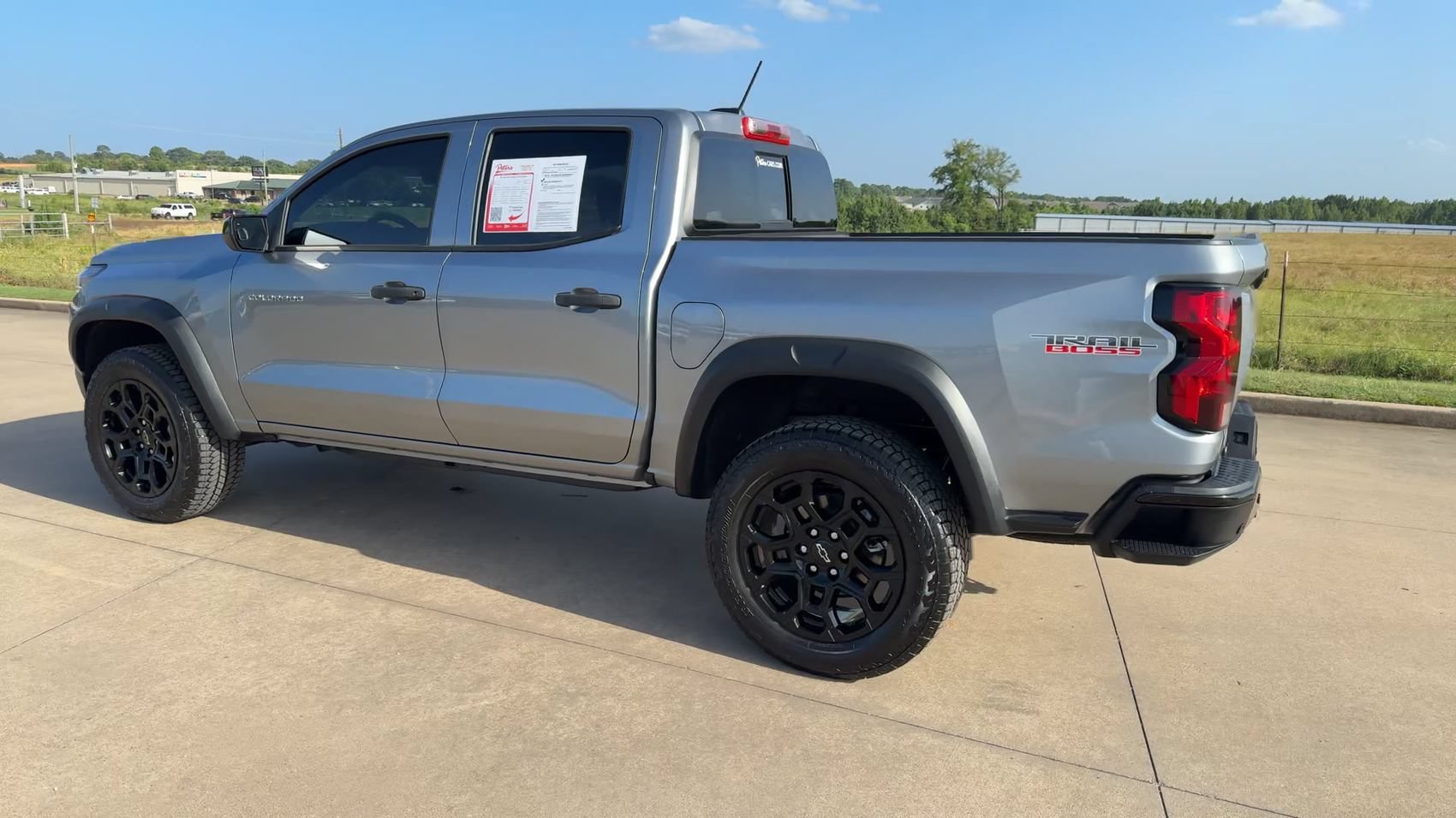 Used 2026 Chevrolet Colorado Trail Boss AWD/4WD image 6