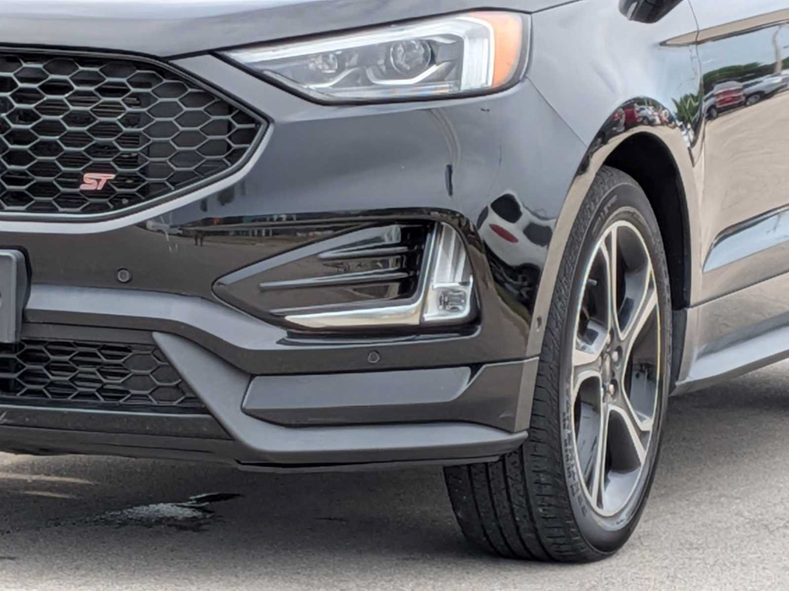 Used 2019 Ford Edge ST w/ Equipment Group 401A AWD/4WD image 10