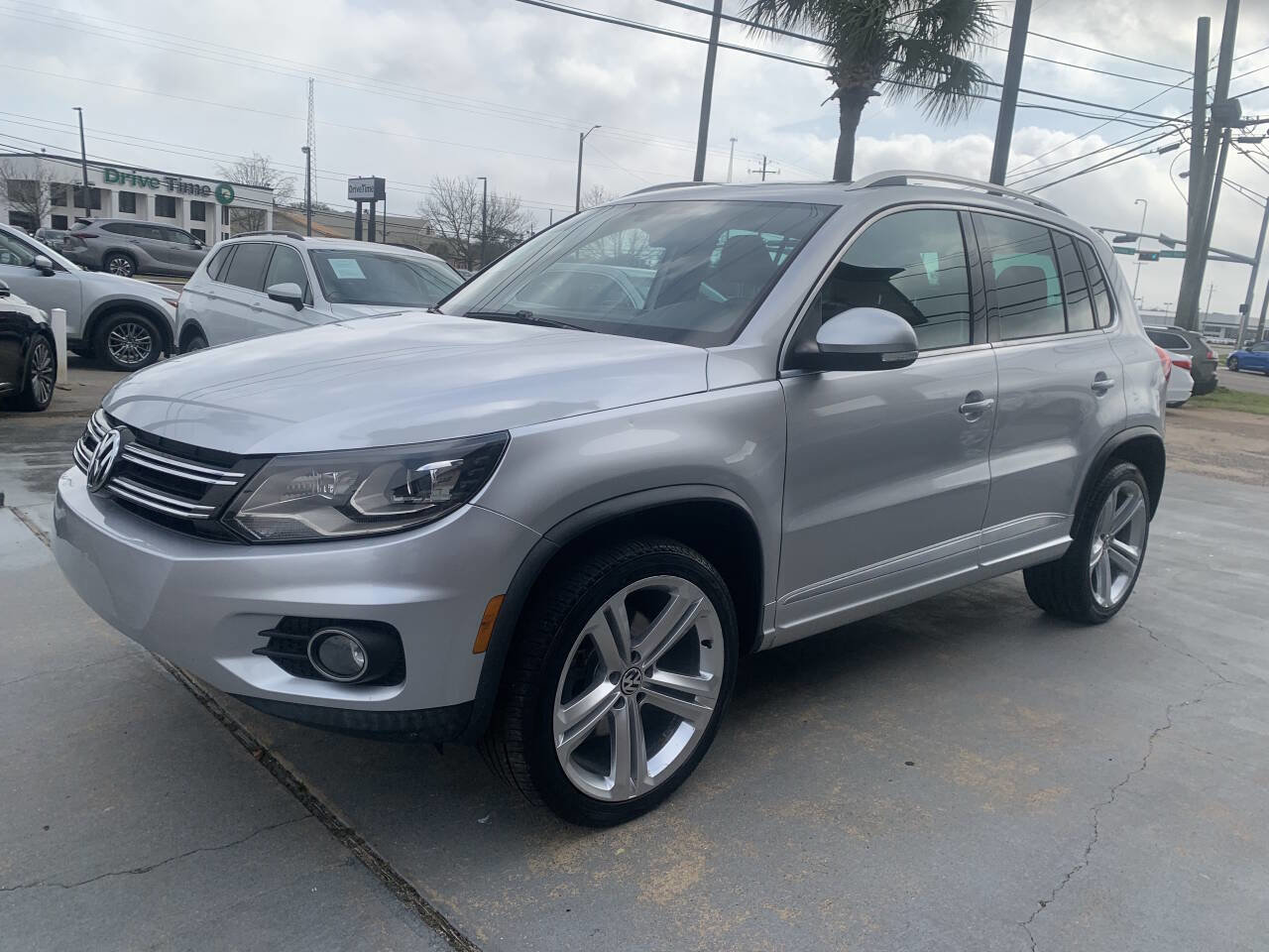 Used 2014 Volkswagen Tiguan R-Line image 2
