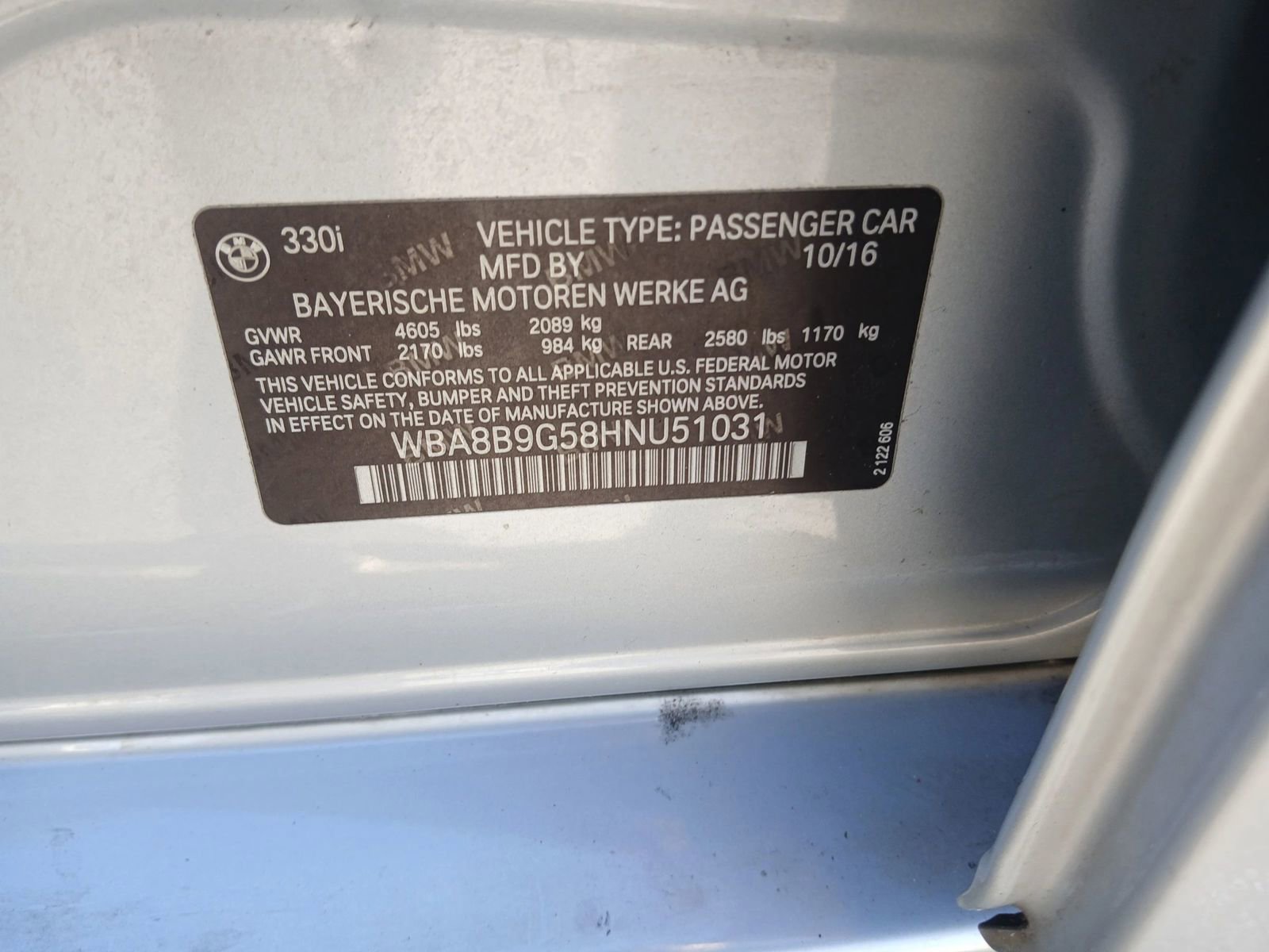 Used 2017 BMW 330i Sedan w/ Driver Assistance Package image 10