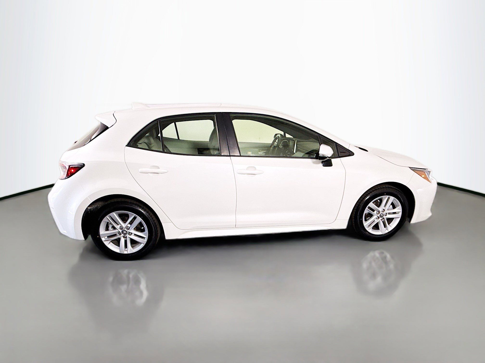 Used 2019 Toyota Corolla SE image 11