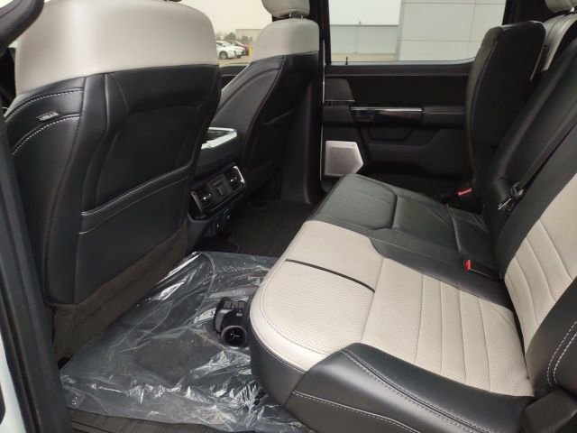 Used 2022 Ford F150 Lightning Platinum image 21