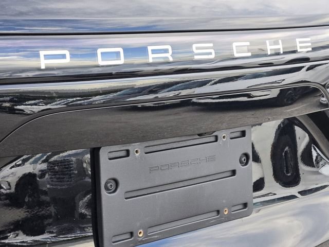 Used 2022 Porsche Cayenne image 9