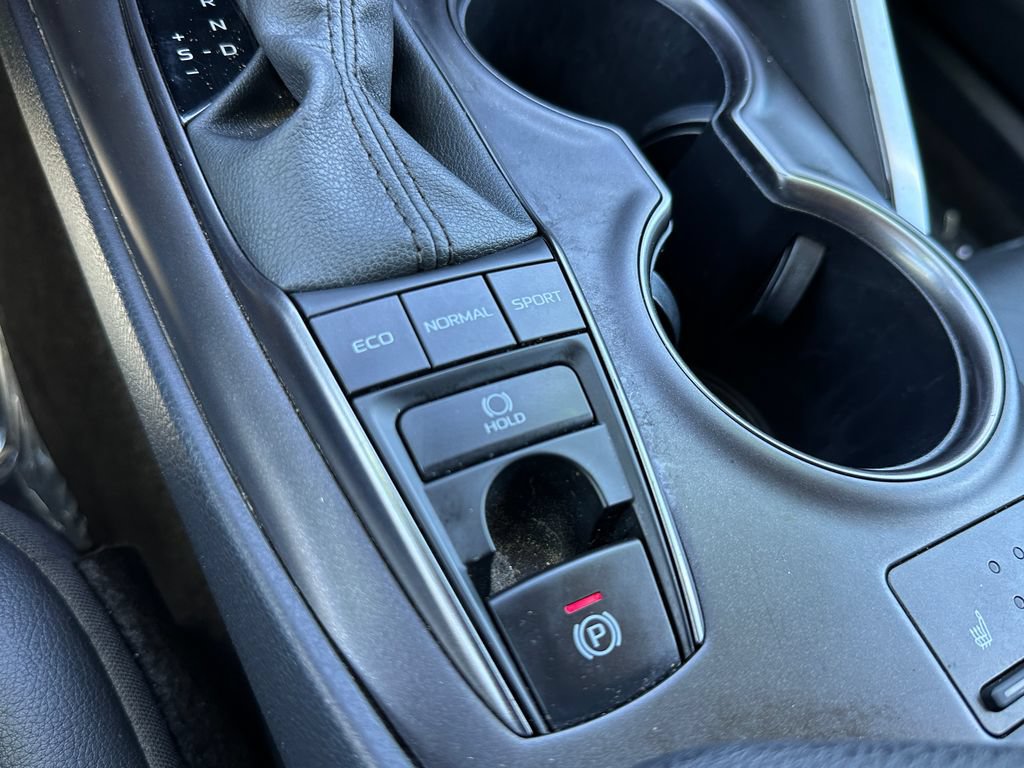 Used 2024 Toyota Camry XSE FWD image 32