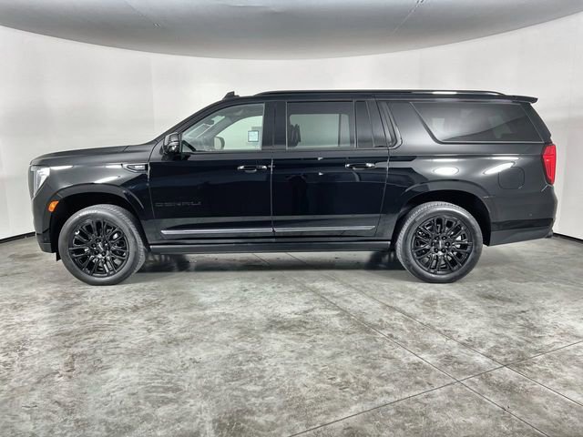 Used 2023 GMC Yukon XL Denali Ultimate image 5