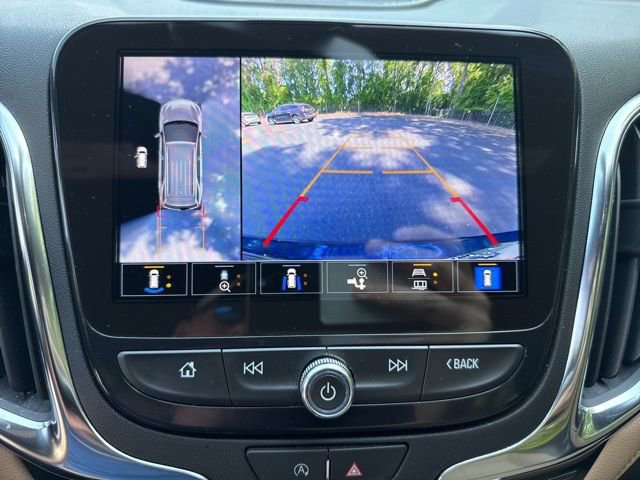 Used 2024 Chevrolet Equinox Premier AWD/4WD image 18