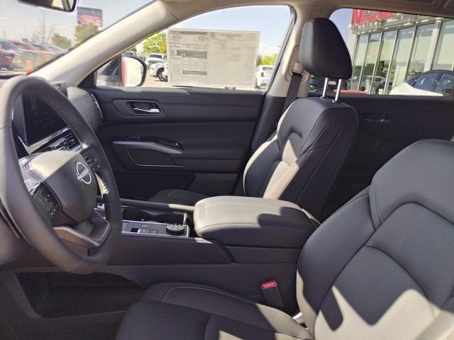 New 2026 Nissan Pathfinder SL w/ Cargo Package AWD/4WD image 17