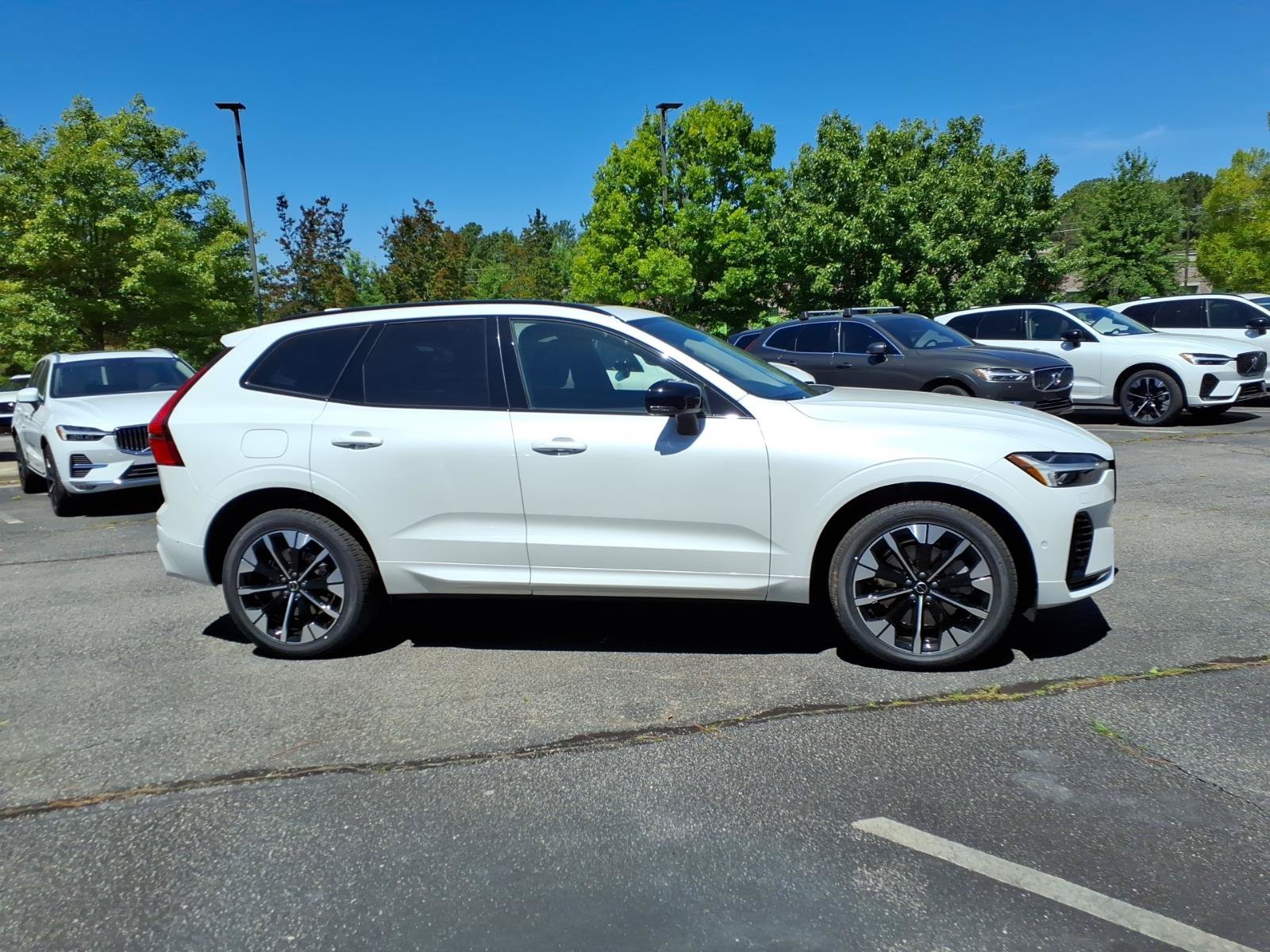 New 2026 Volvo XC60 T8 Plus w/ Protection Package Premier AWD/4WD image 2
