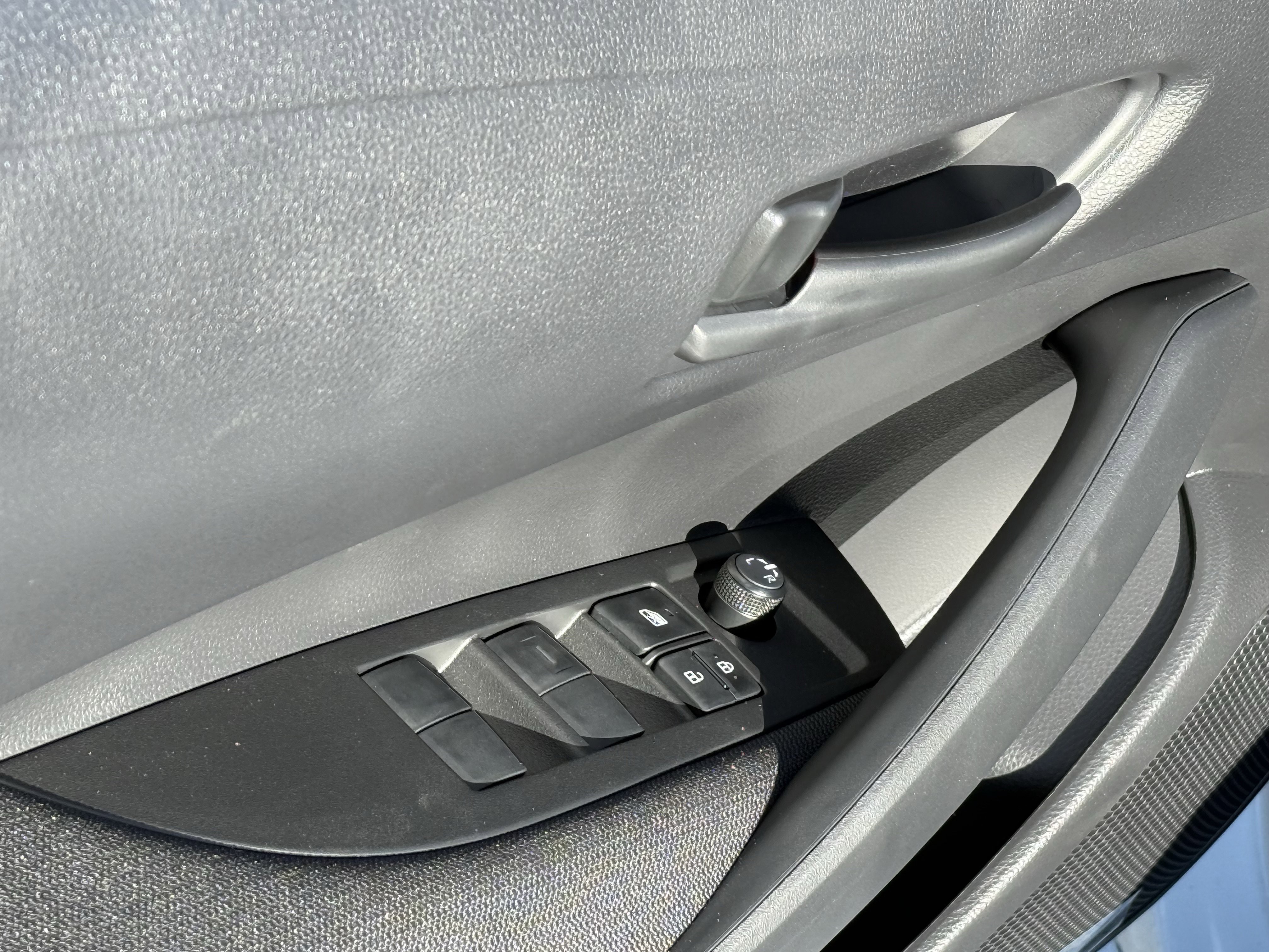 Used 2026 Toyota Corolla LE image 22