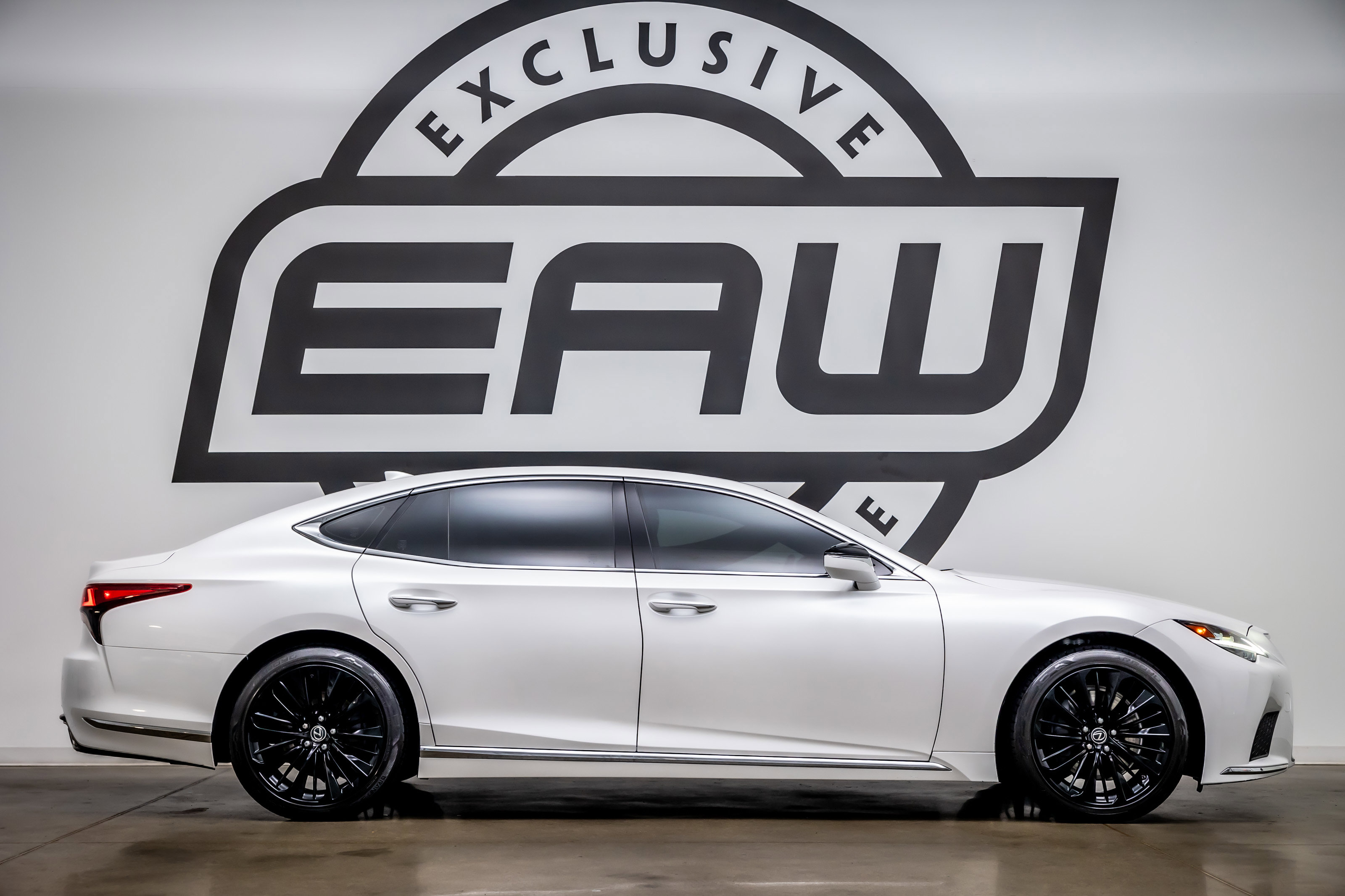 Used 2021 Lexus LS 500 w/ Accessory Package (Z2) RWD image 8