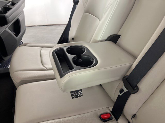 Used 2022 Nissan Pathfinder SL AWD/4WD image 39