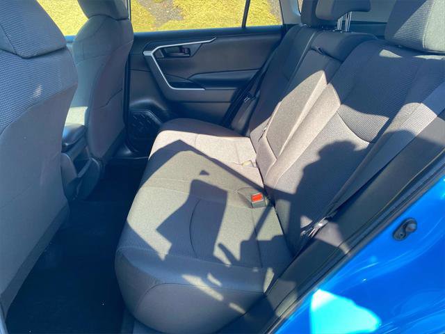 Certified 2020 Toyota RAV4 LE AWD/4WD image 21
