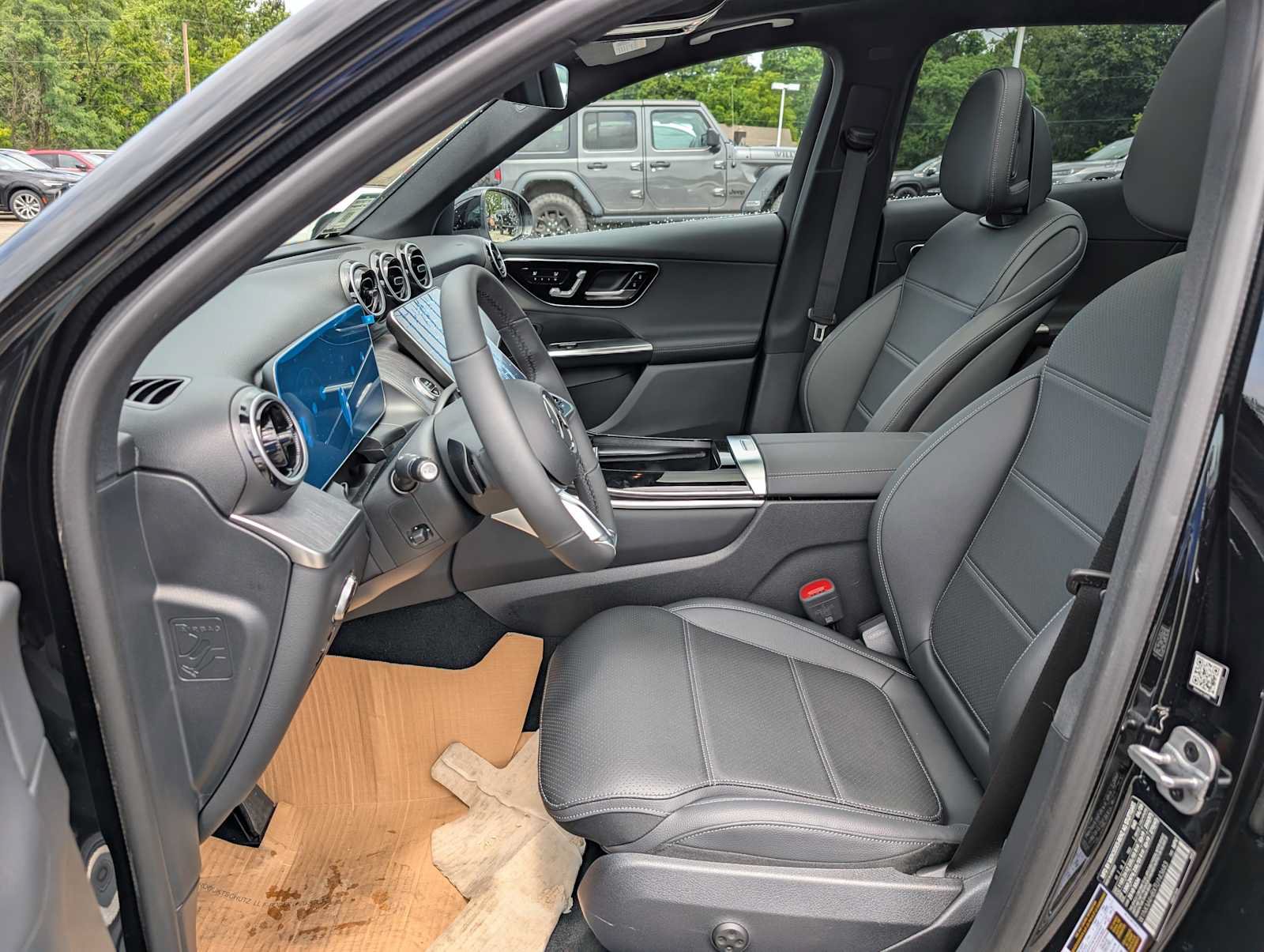 New 2026 Mercedes-Benz GLC 300 4MATIC image 4