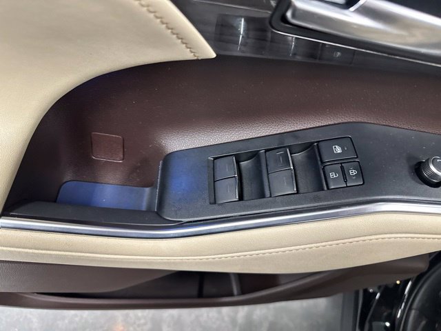 Used 2020 Toyota Highlander Limited AWD/4WD image 10