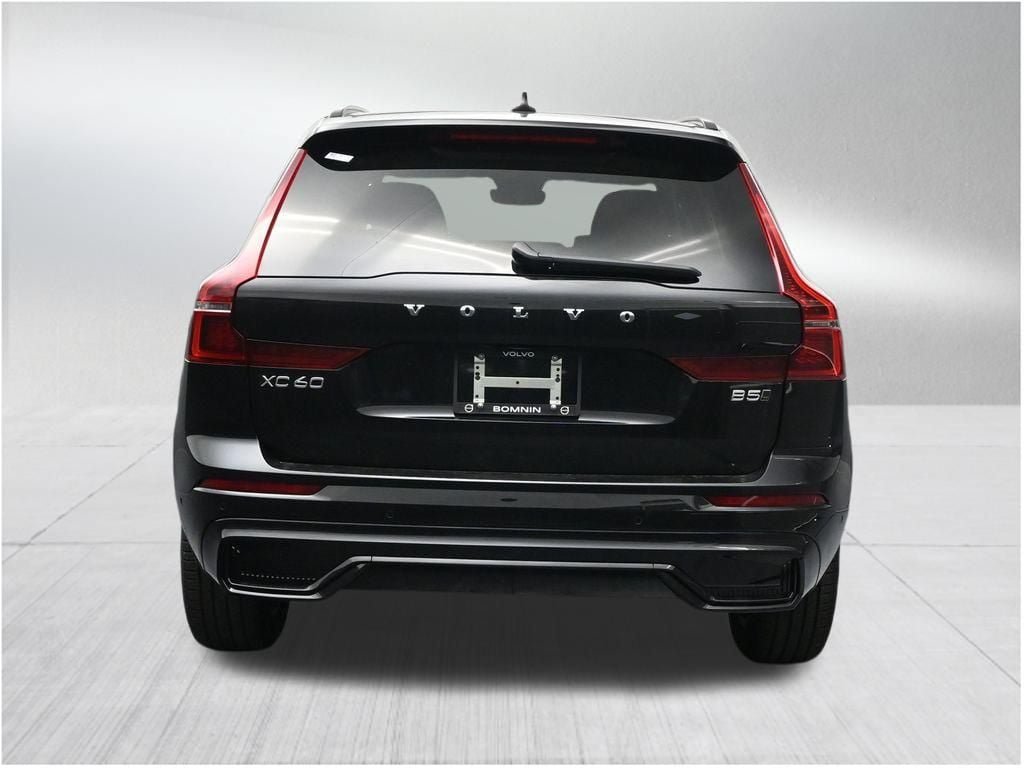 New 2026 Volvo XC60 B5 Plus AWD/4WD image 4