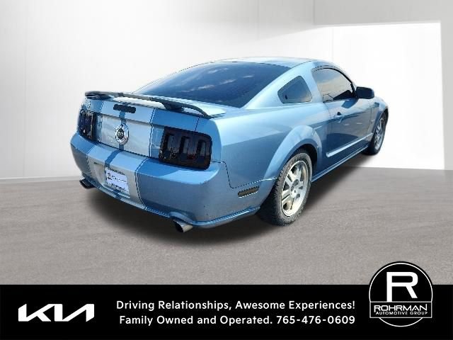 Used 2005 Ford Mustang GT RWD image 4