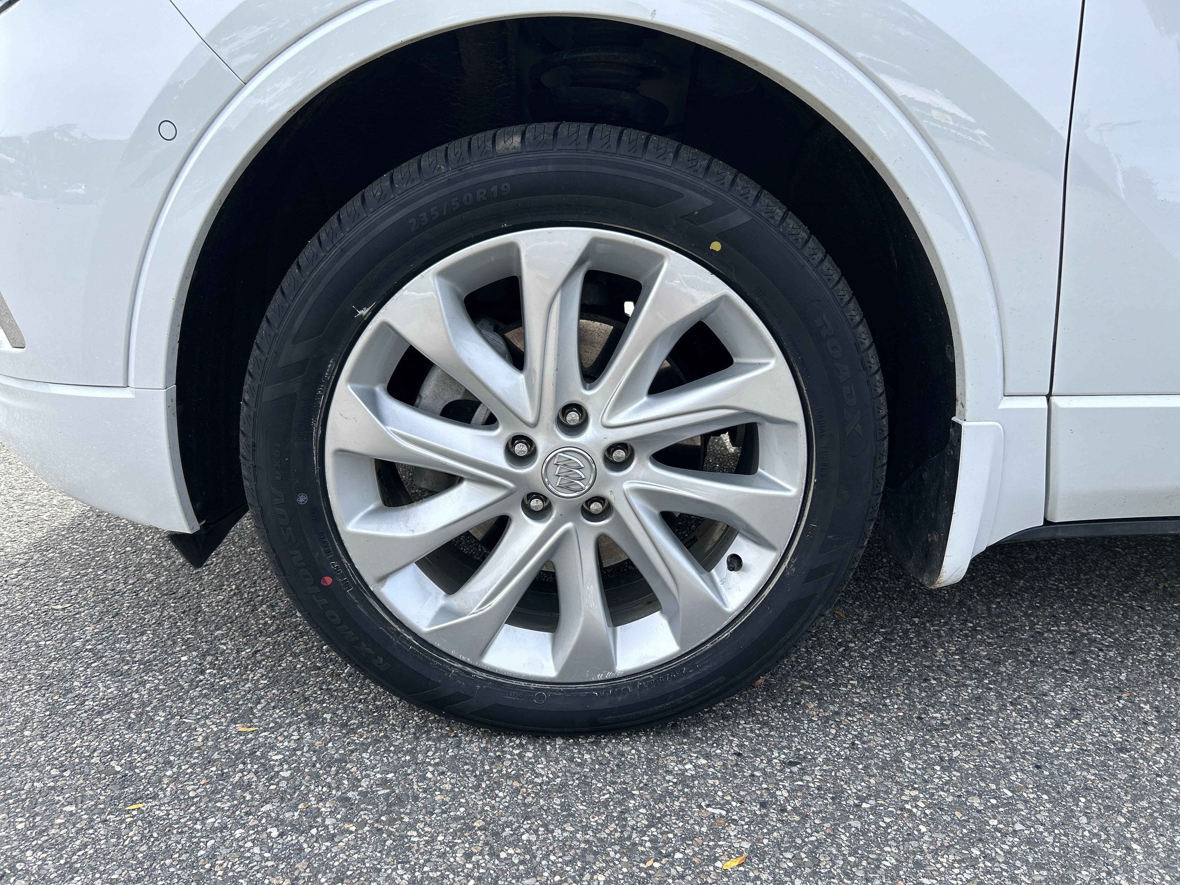 Used 2018 Buick Envision Premium w/ Driver Confidence Package AWD/4WD image 15
