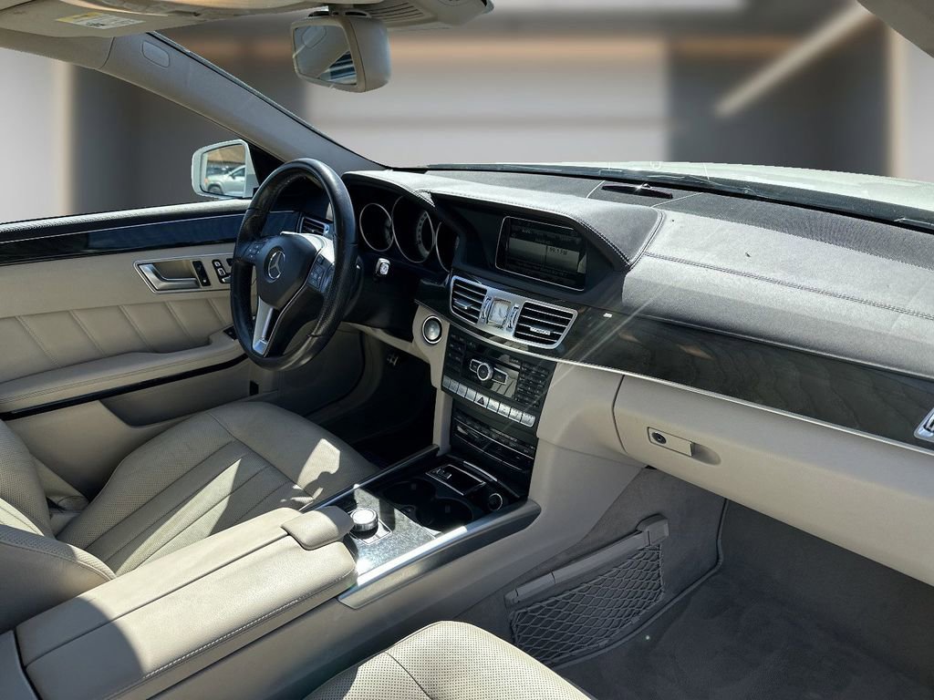 Used 2015 Mercedes-Benz E 400 Sedan image 6