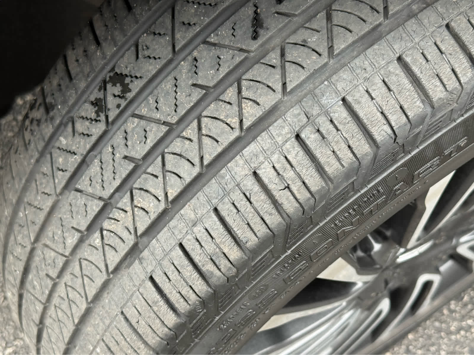 Used 2022 Lincoln Corsair Reserve w/ Sport Package image 11