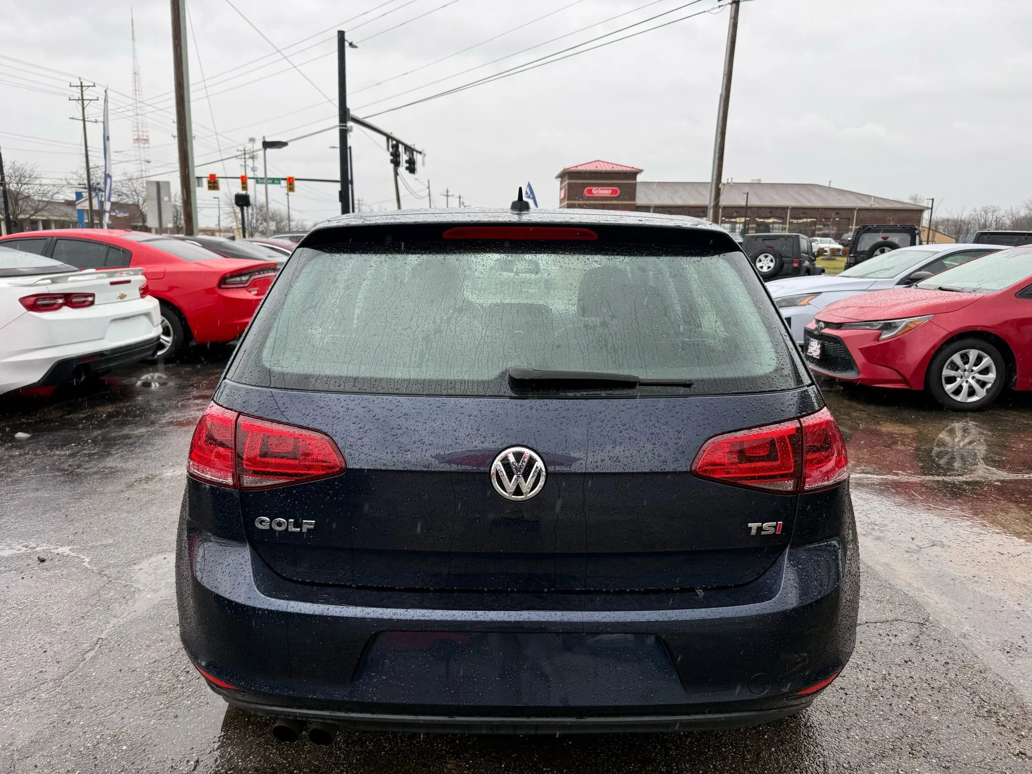 Used 2017 Volkswagen Golf Wolfsburg Edition image 5