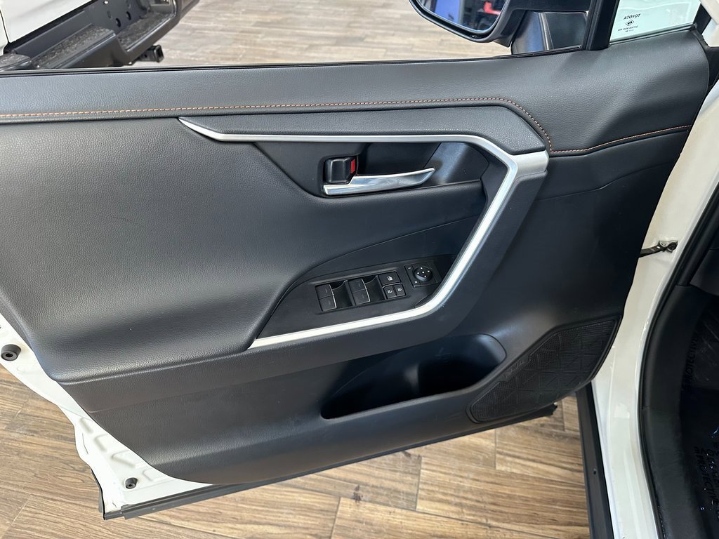 Used 2024 Toyota RAV4 Adventure image 10