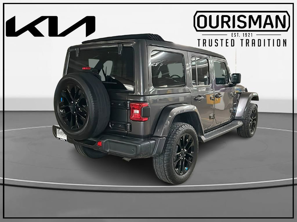 Used 2022 Jeep Wrangler Unlimited Sahara w/ Cold Weather Group image 4