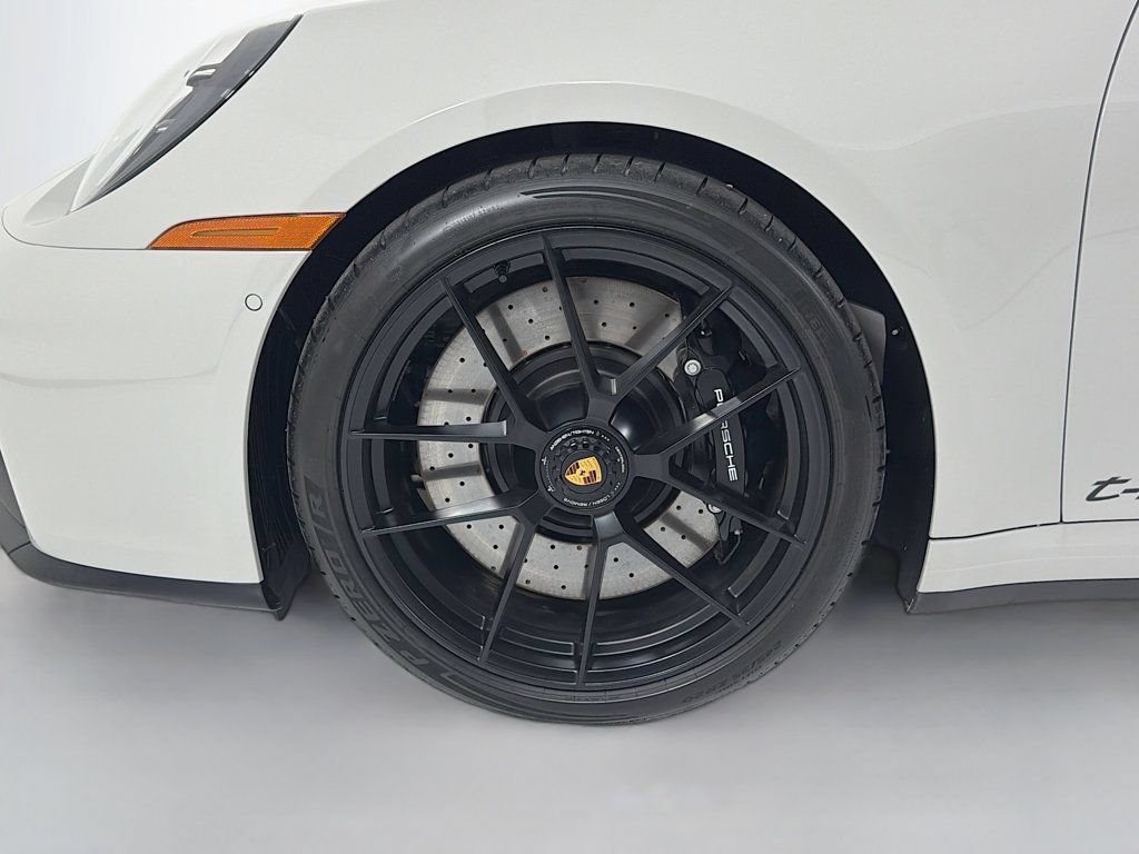Used 2026 Porsche 911 Targa 4 GTS AWD/4WD image 36
