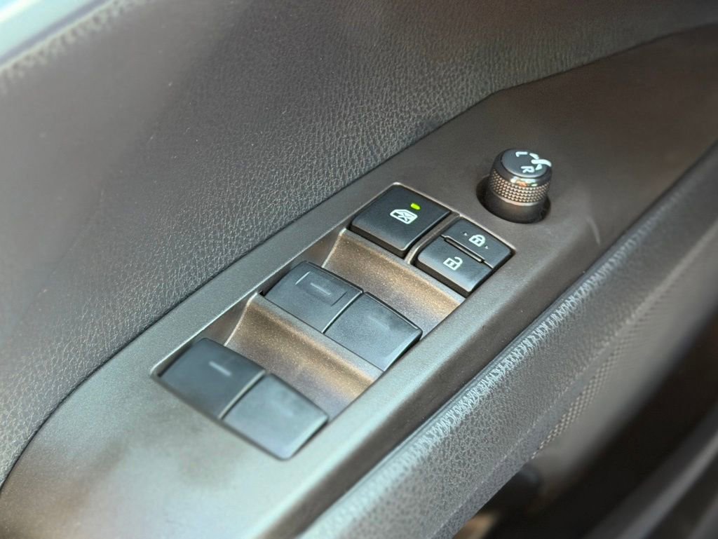 Used 2024 Toyota Camry SE w/ Cold Weather Package FWD image 22