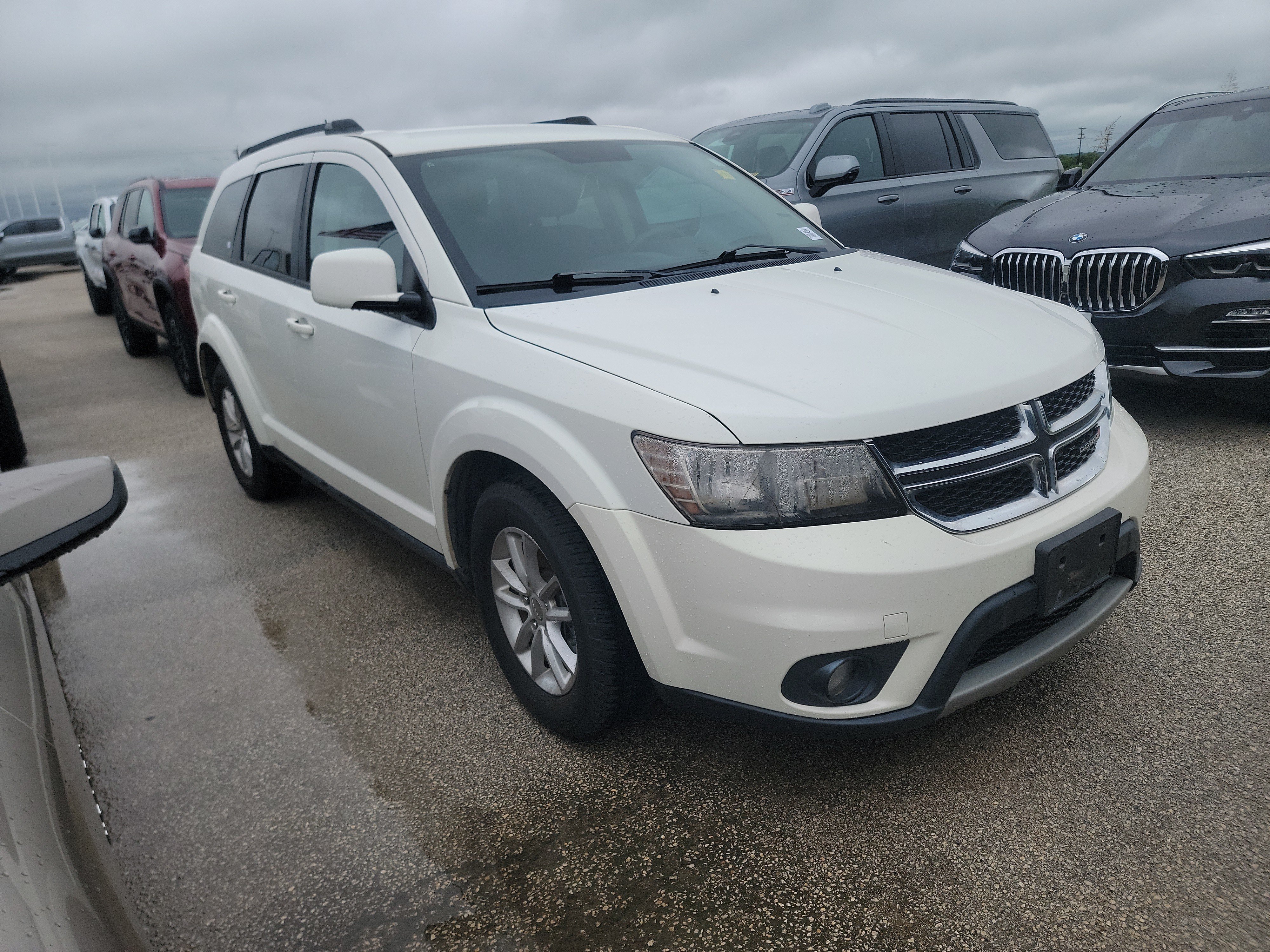 Used 2015 Dodge Journey SXT w/ Flexible Seating Group FWD image 1