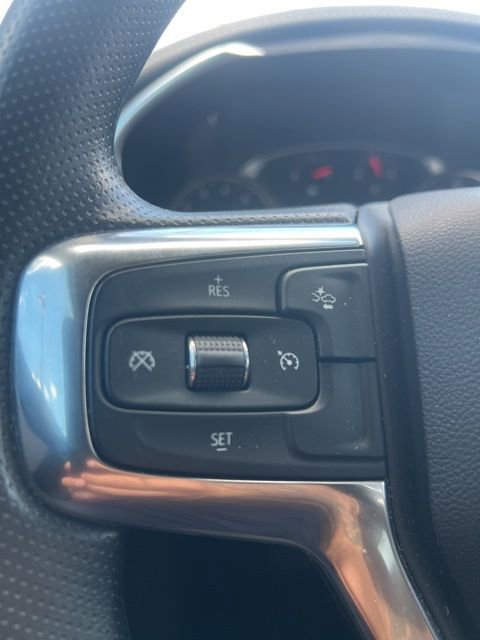 Used 2025 Chevrolet Blazer LT image 11