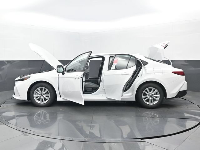 New 2026 Toyota Camry LE FWD image 31