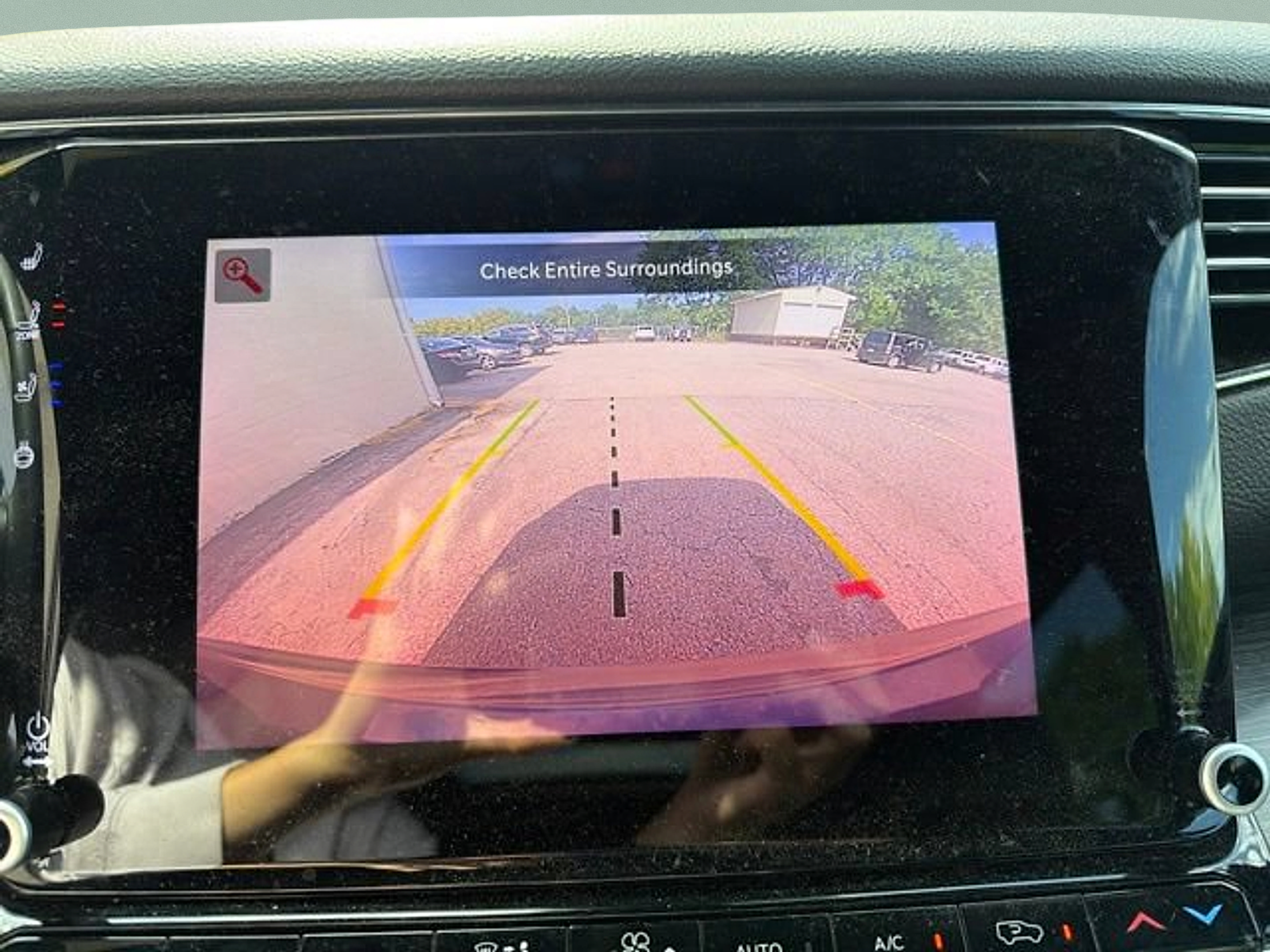 Certified 2023 Jeep Wagoneer Series II w/ Premium Group I AWD/4WD image 26