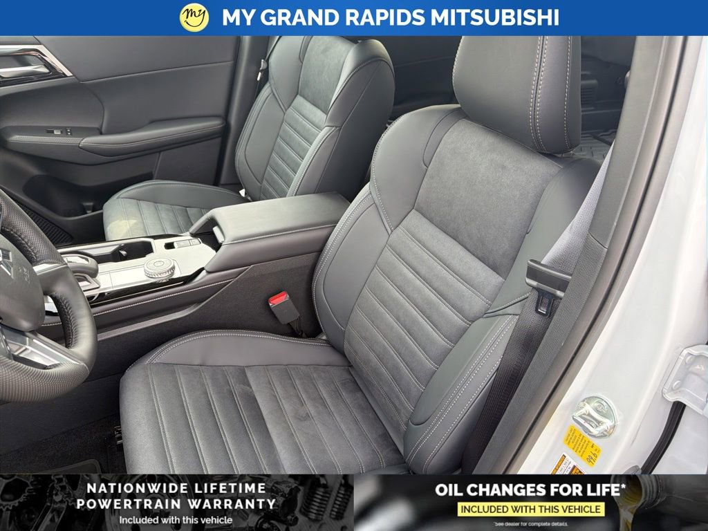 New 2026 Mitsubishi Outlander Trail Edition image 15