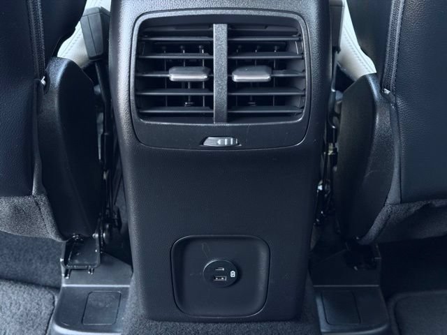 Used 2022 Ford Escape Titanium AWD/4WD image 23