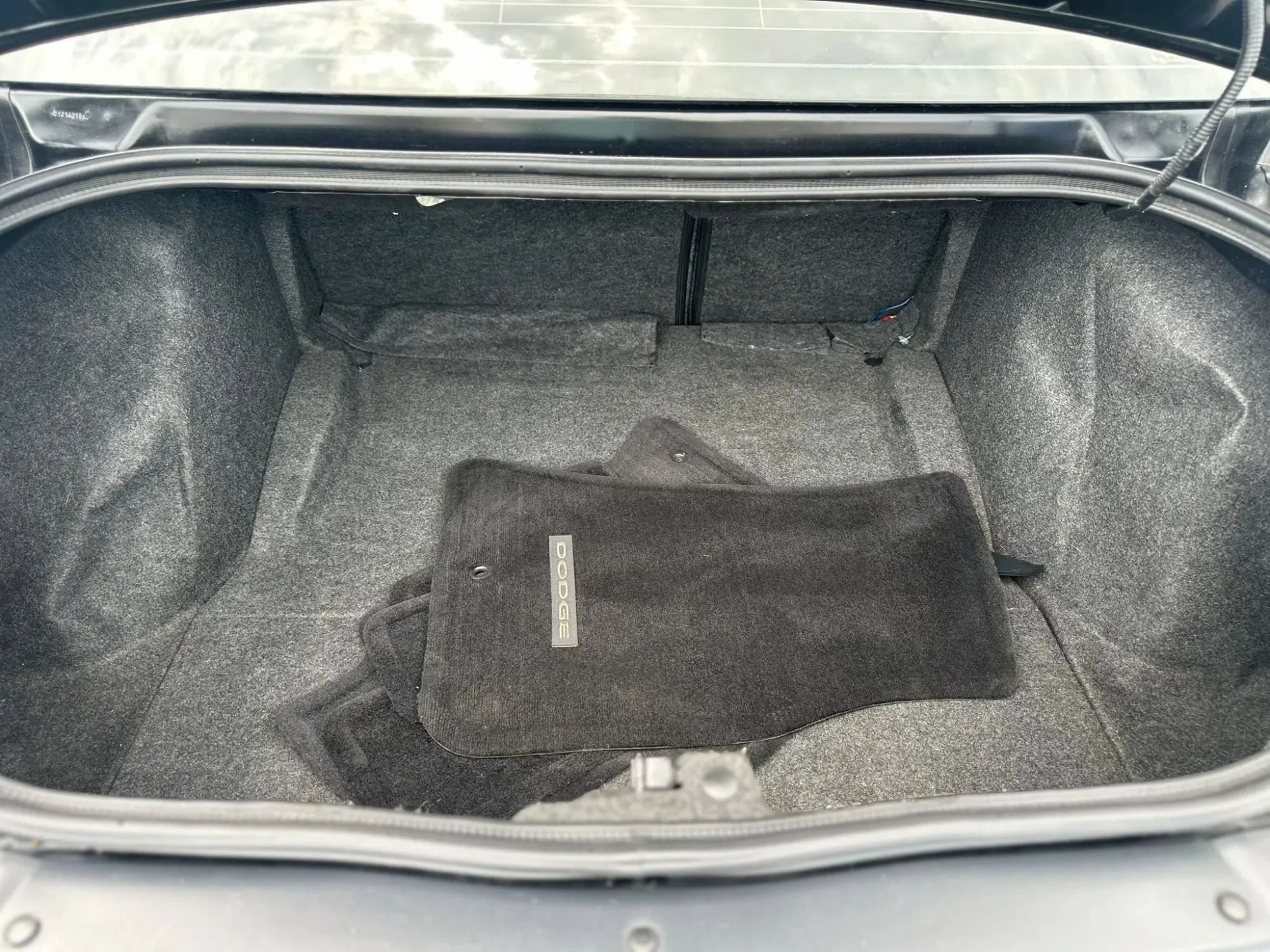 Used 2015 Dodge Challenger R/T Scat Pack w/ Leather Interior Group RWD image 21