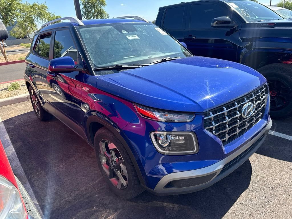 Used 2021 Hyundai Venue SEL w/ Premium Package FWD image 12