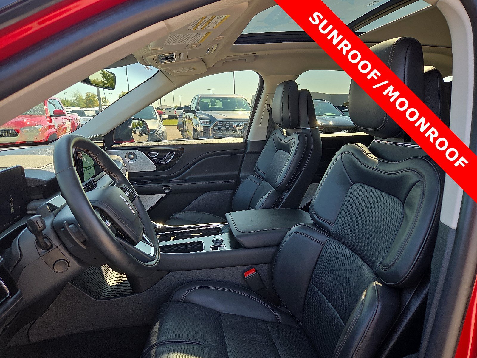 Used 2025 Lincoln Aviator Reserve w/ Equipment Group 201A AWD/4WD image 13