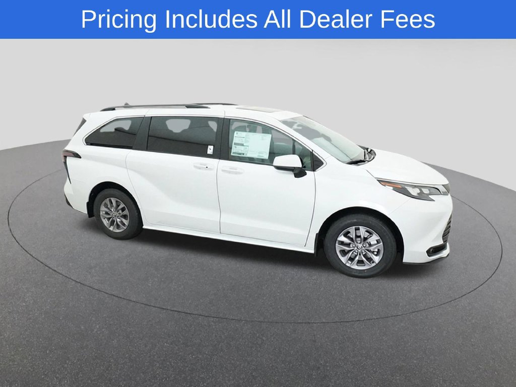 New 2026 Toyota Sienna XLE FWD image 12