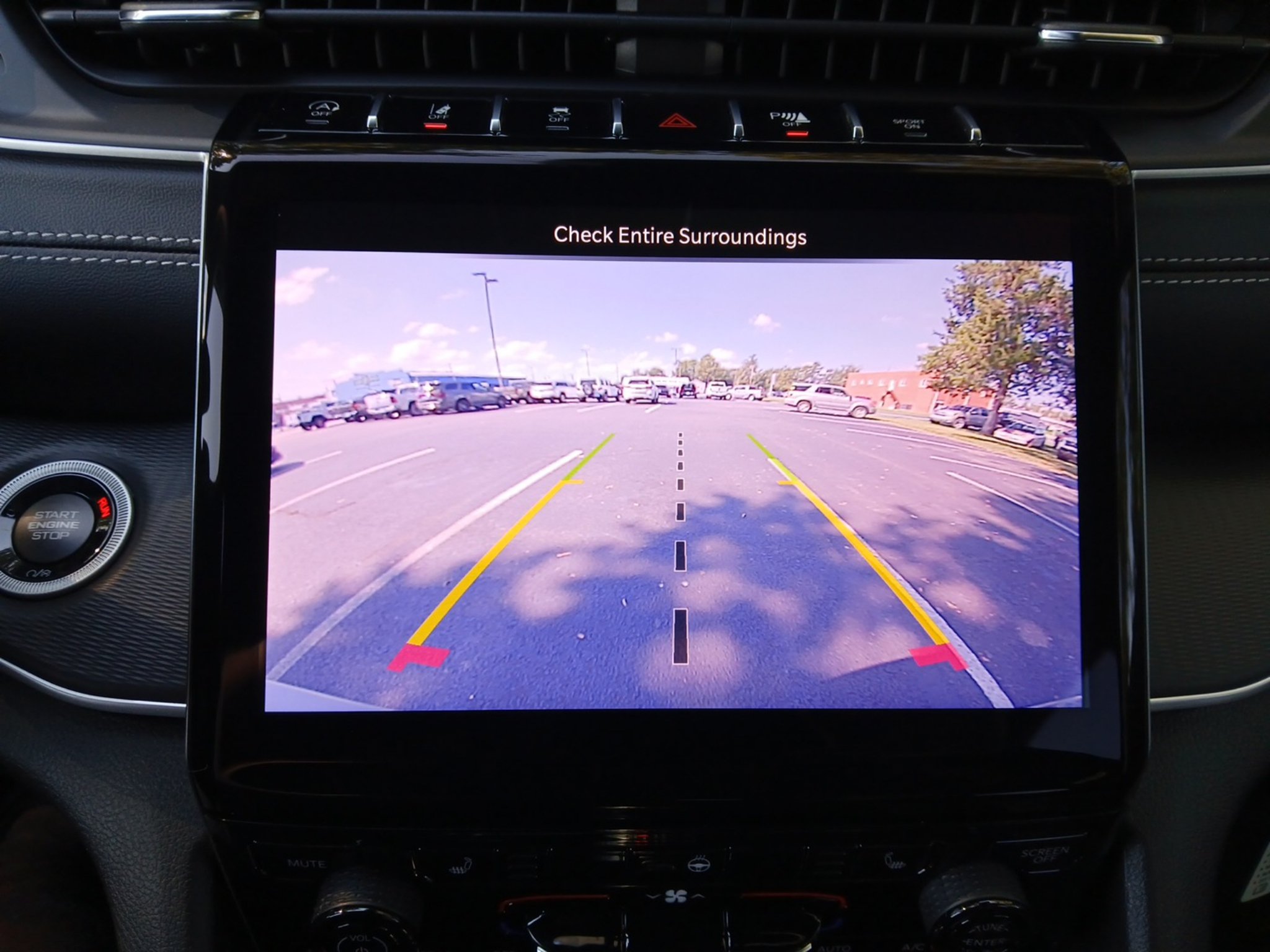 New 2027 Jeep Grand Cherokee Laredo X RWD image 42