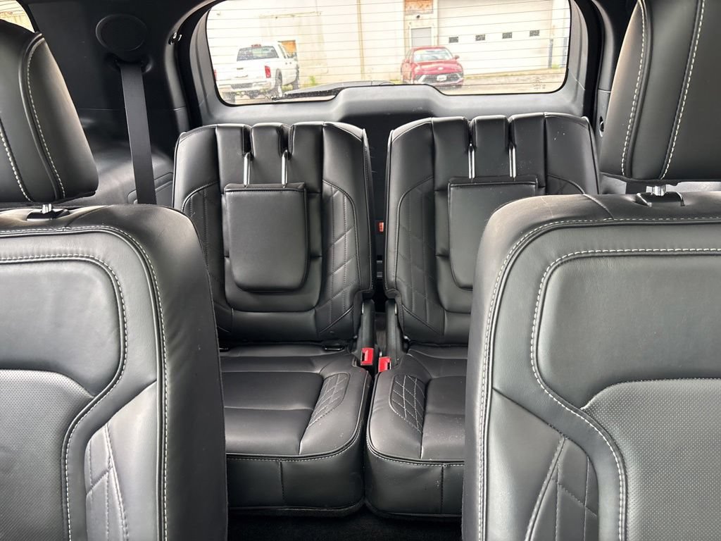 Used 2019 Ford Explorer Platinum AWD/4WD image 28