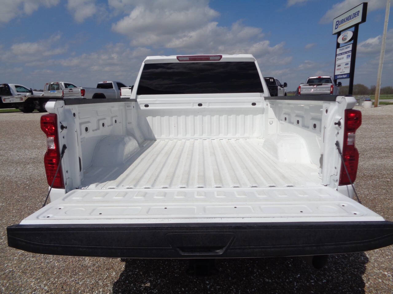 Used 2022 Chevrolet Silverado 2500 LT w/ Fleet Comfort Package AWD/4WD image 12