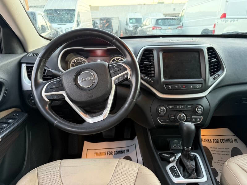 Used 2015 Jeep Cherokee Limited w/ Luxury Group image 18