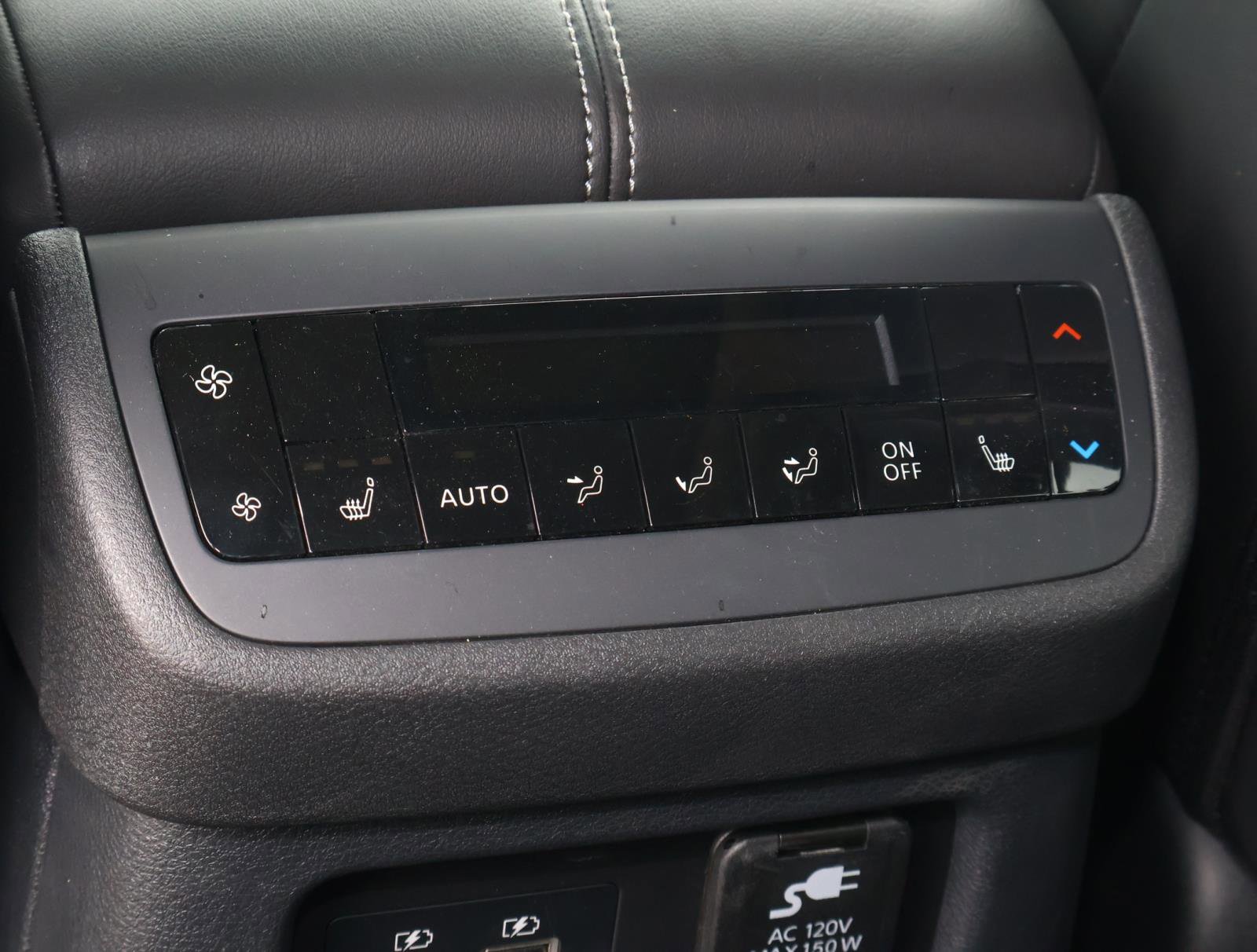 Used 2025 Nissan Pathfinder Platinum w/ Cargo Package FWD image 14