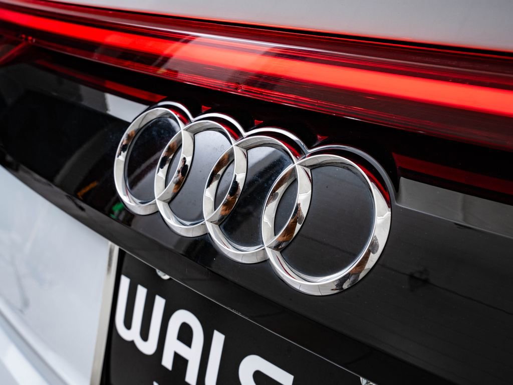 Used 2023 Audi Q8 Premium Plus w/ Premium Plus Package image 18