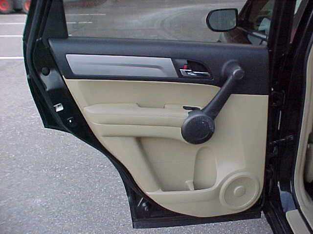 Used 2011 Honda CR-V EX-L image 12
