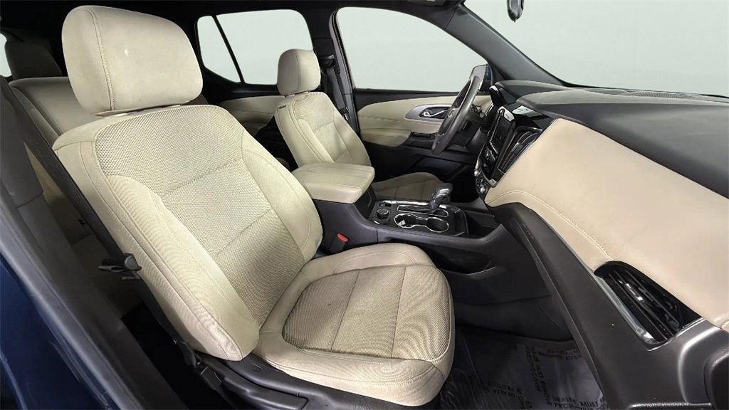 Used 2023 Chevrolet Traverse LS w/ Safety Package image 29