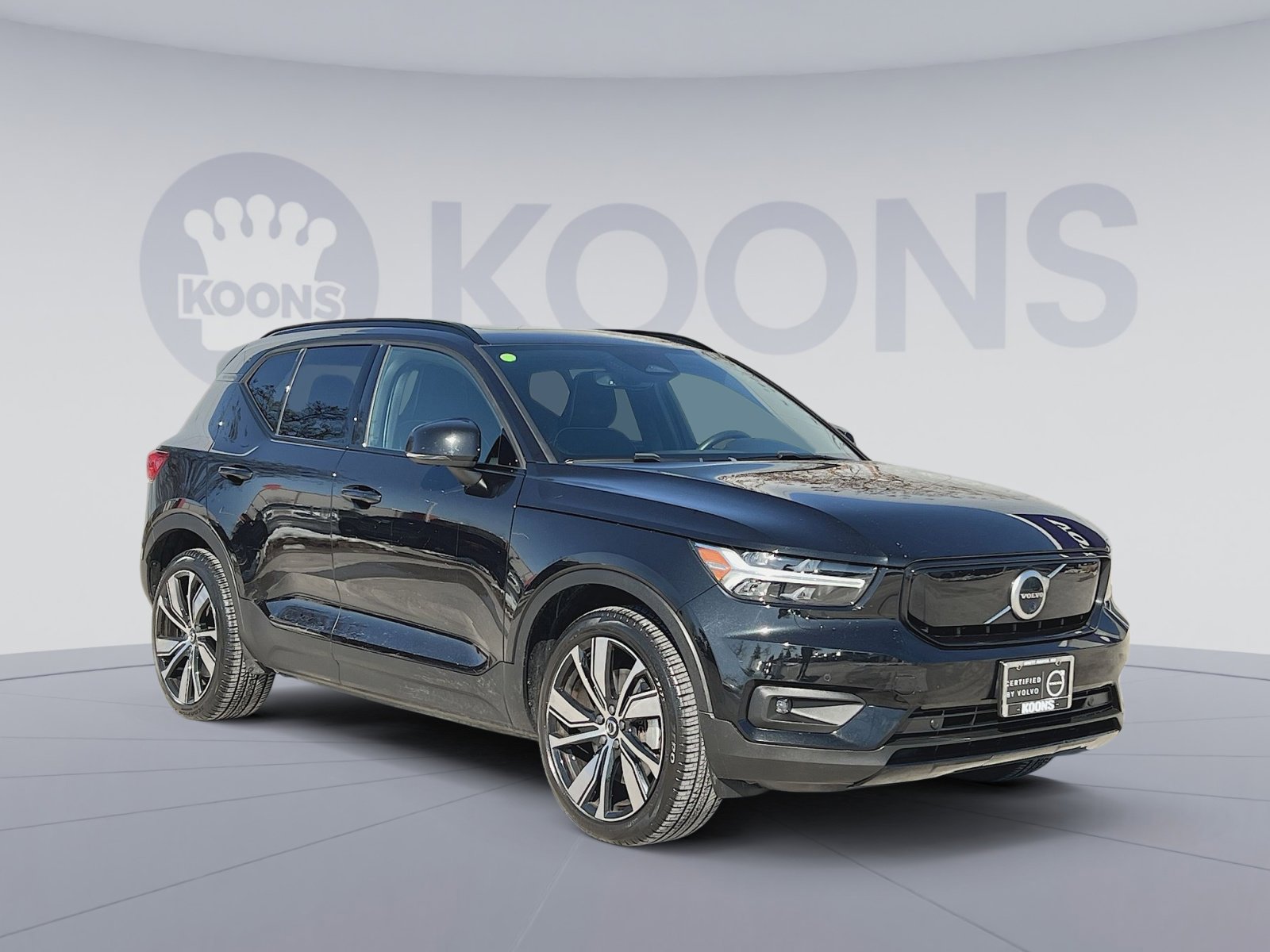 Used 2021 Volvo XC40 P8 Recharge w/ Advanced Package image 10