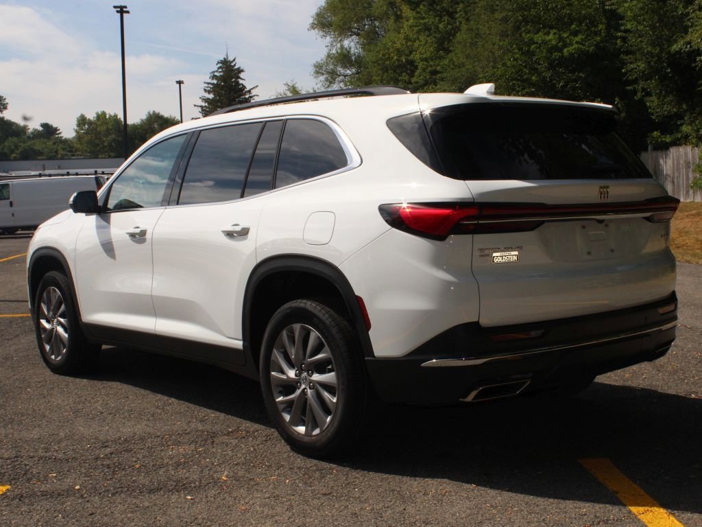 New 2026 Buick Enclave Preferred image 3